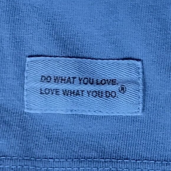 Life is Good Vintage Blue V-Neck Snowman Landscape Long Sleeve Crusher Tee - L - Picture 9 of 10